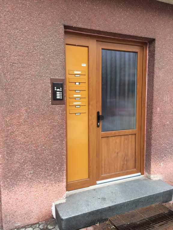 Namesti Horniku Apartment *